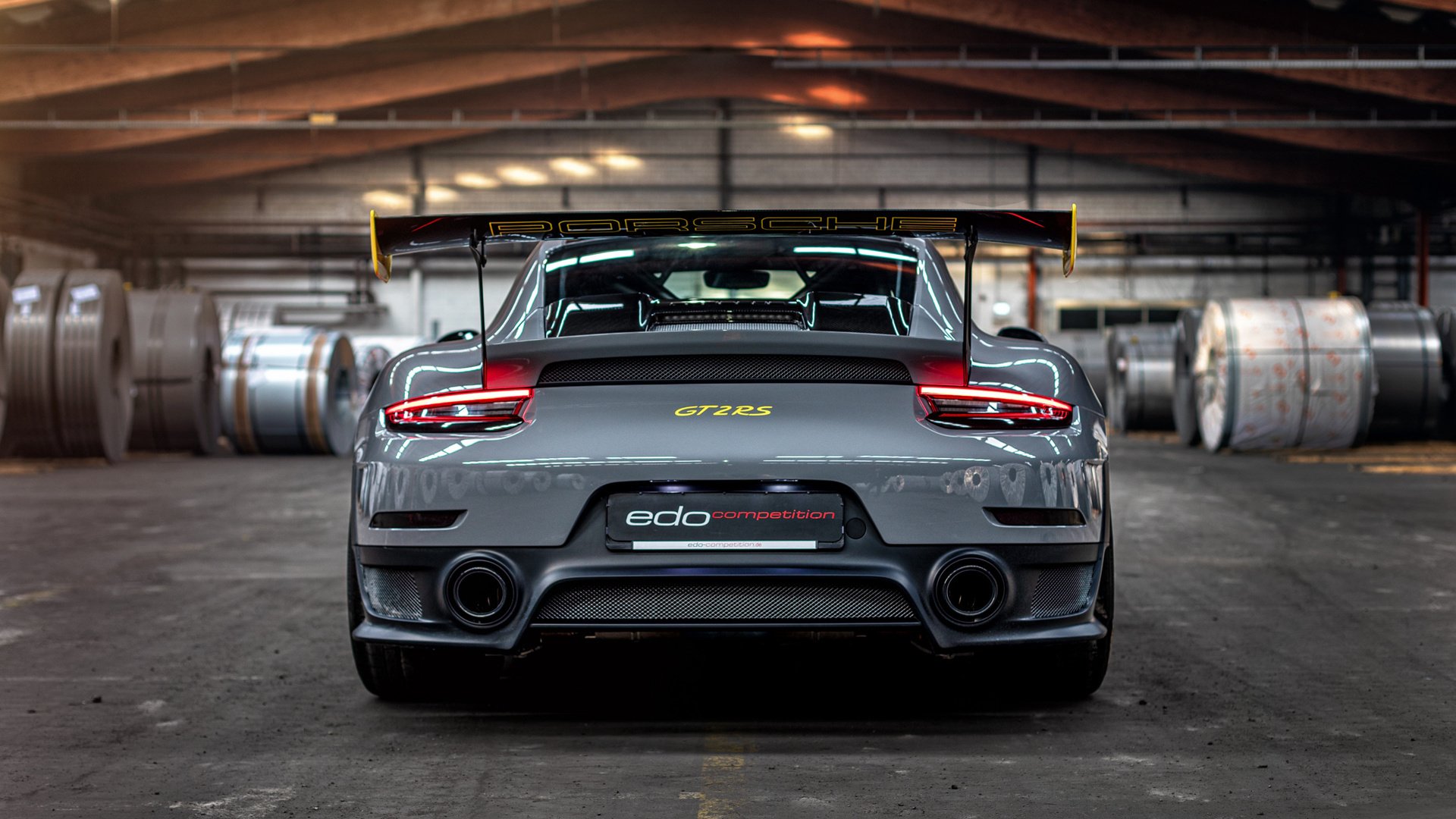 天空飞碟投掷大赛,空中竞技的趣味风潮,投掷飞碟的图片