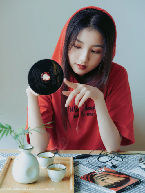 足球+智能硬件结合,比赛装备科技感十足,足球技术展示